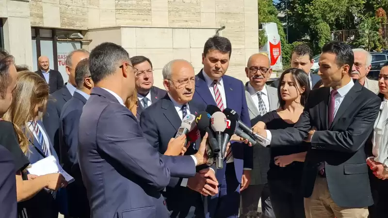 Kemal Kılıçdaroğlu Genel Başkan Gültekin Uysal'ı Ziyaret Etti